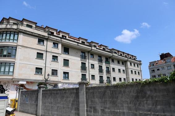 Apartamento Carrera Apartment Caldas De Reis Bagian luar foto